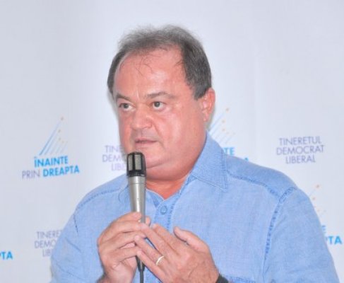 Blaga: Nu sunt tensiuni în PDL. Cine spune că nu face opoziţie PDL este ipocrit